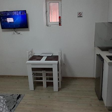 Klent Studio Apartment بورغراديك المظهر الخارجي الصورة